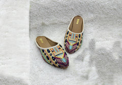 Tribal Pop Handcrafted Jutti