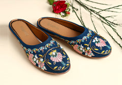Midnight Blossom Embroidered Ethnic Jutti