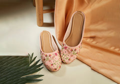 Blush Bloom Pink Embroidered Jutti 1