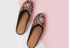 Midnight Bloom Embroidered Jutti 2